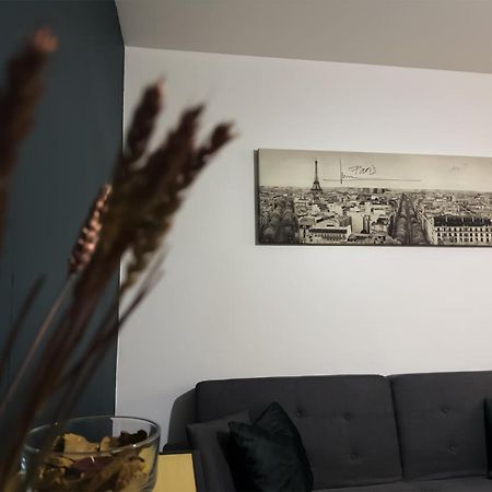 8 People - 4 Rooms - 2 Salle De Bain - Metro 7 & 14 - Porte Italie - Private Car Park- Wifi Le Kremlin-Bicêtre Exterior foto