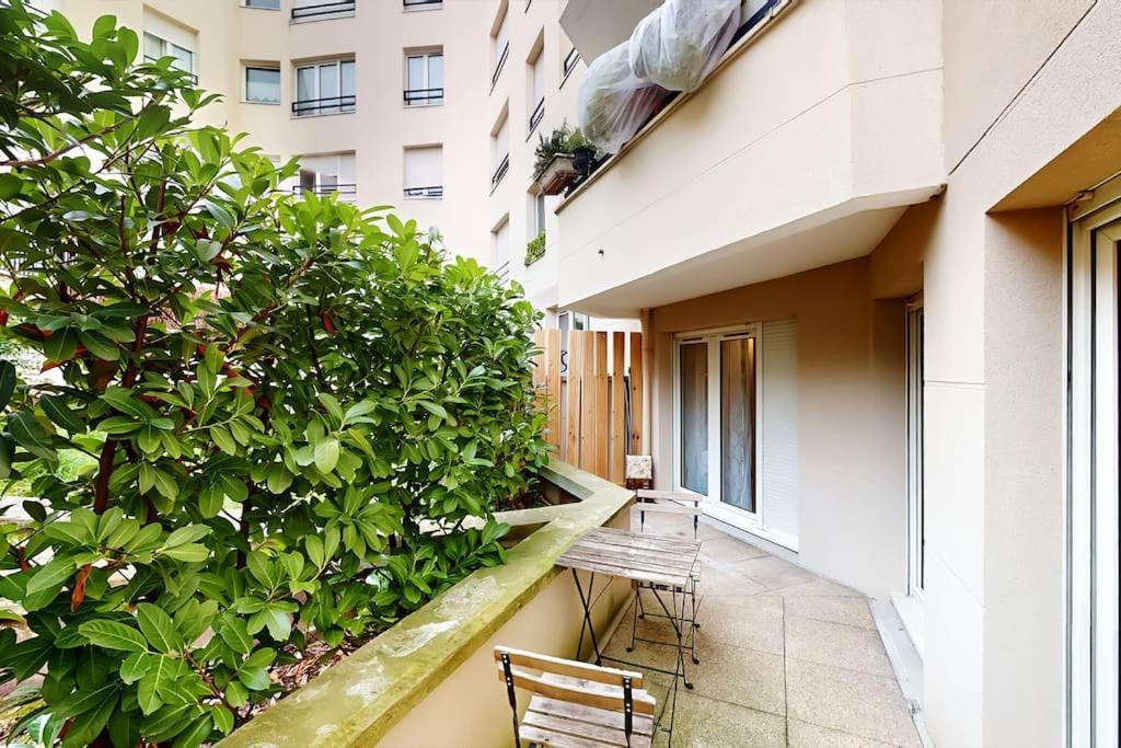 8 People - 4 Rooms - 2 Salle De Bain - Metro 7 & 14 - Porte Italie - Private Car Park- Wifi Le Kremlin-Bicêtre Exterior foto