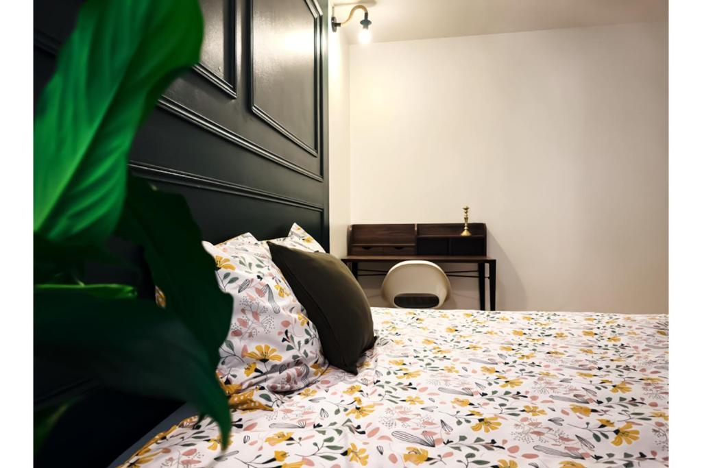 8 People - 4 Rooms - 2 Salle De Bain - Metro 7 & 14 - Porte Italie - Private Car Park- Wifi Le Kremlin-Bicêtre Exterior foto